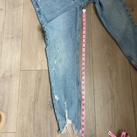 Abercrombie & Fitch the skinny high rise chewed hem jeans - Picture 9 of 12